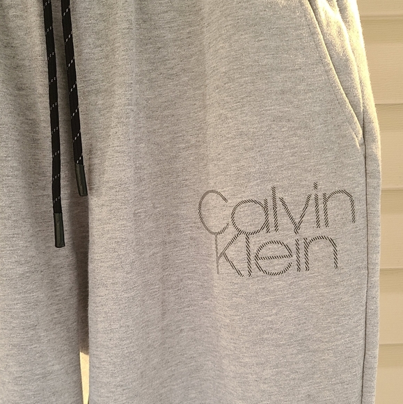 Calvin Klein Other - Calvin Klein Reflective Draw-String sweatpants